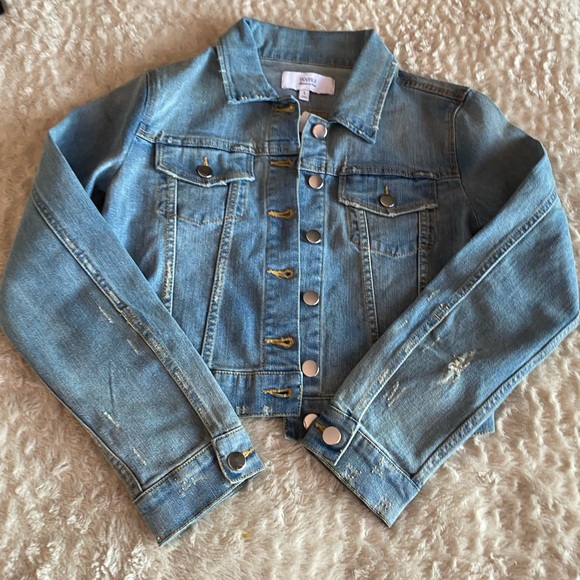 TEXTILE Elizabeth & James~Distressed Denim Jacket✨ - Picture 1 of 9